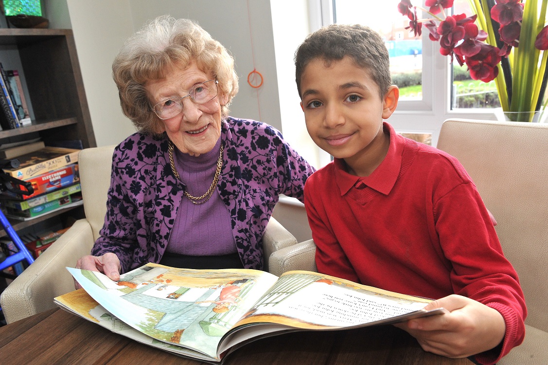 Cringleford care home residents take birdwatch weekend to the ‘nest’ level